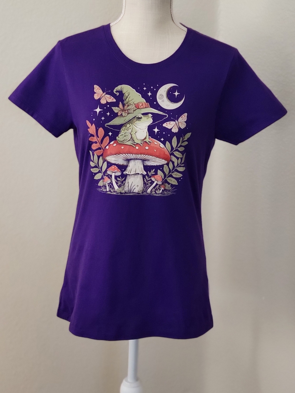 Port & Company Frog Witch T Shirt Purple Women Small NWOT Cottagecore Moon Tee